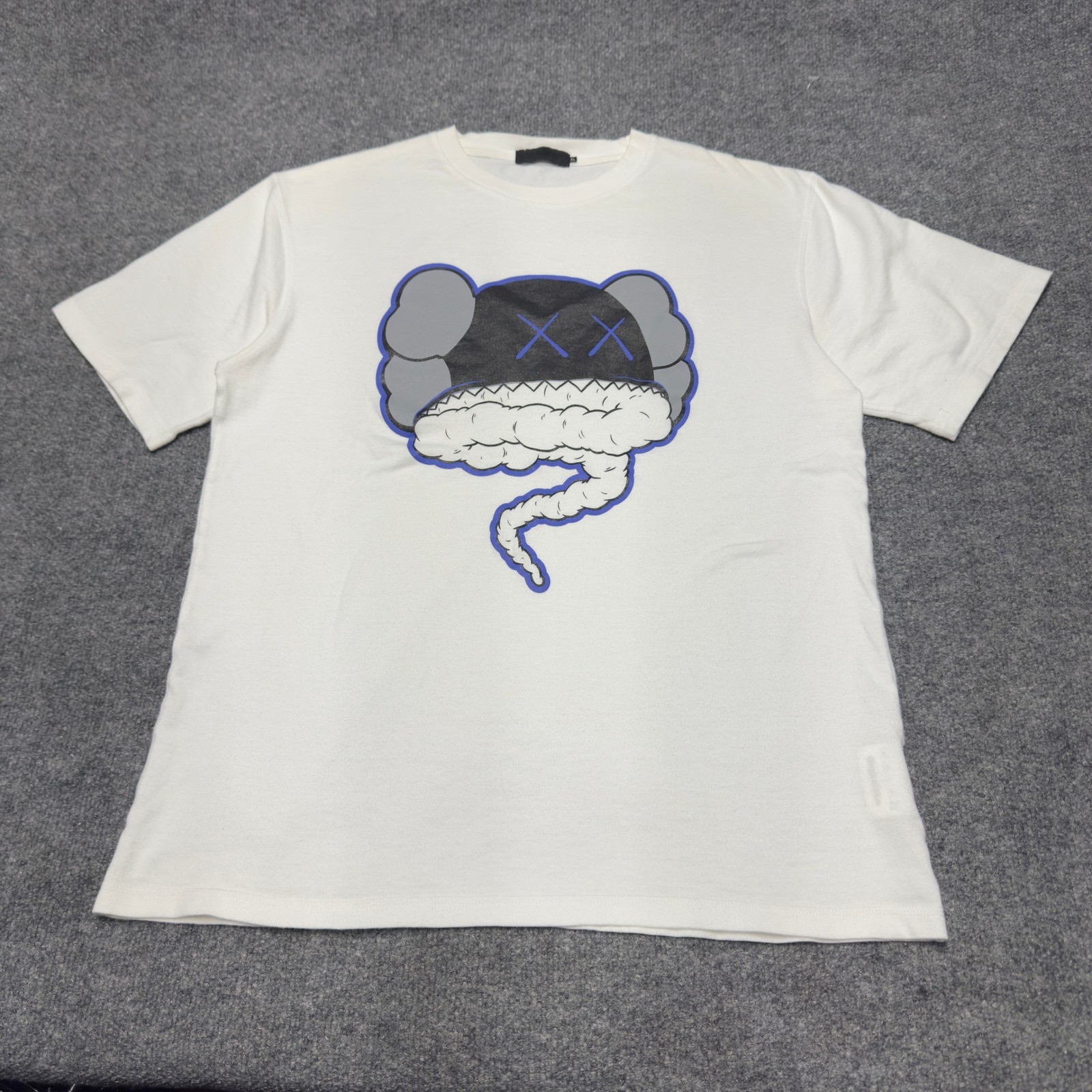 Vintage 2000s OriginalFake KAWS Medicom Toy T-Shirt White Men XL Slim Fit Japan
