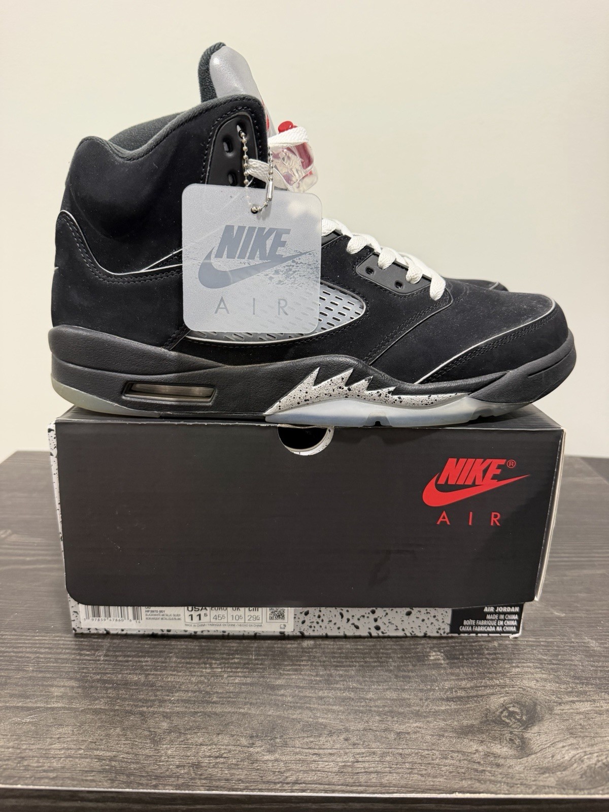 Air Jordan 5 Black Metallic Reimagined 2025 Size 11.5