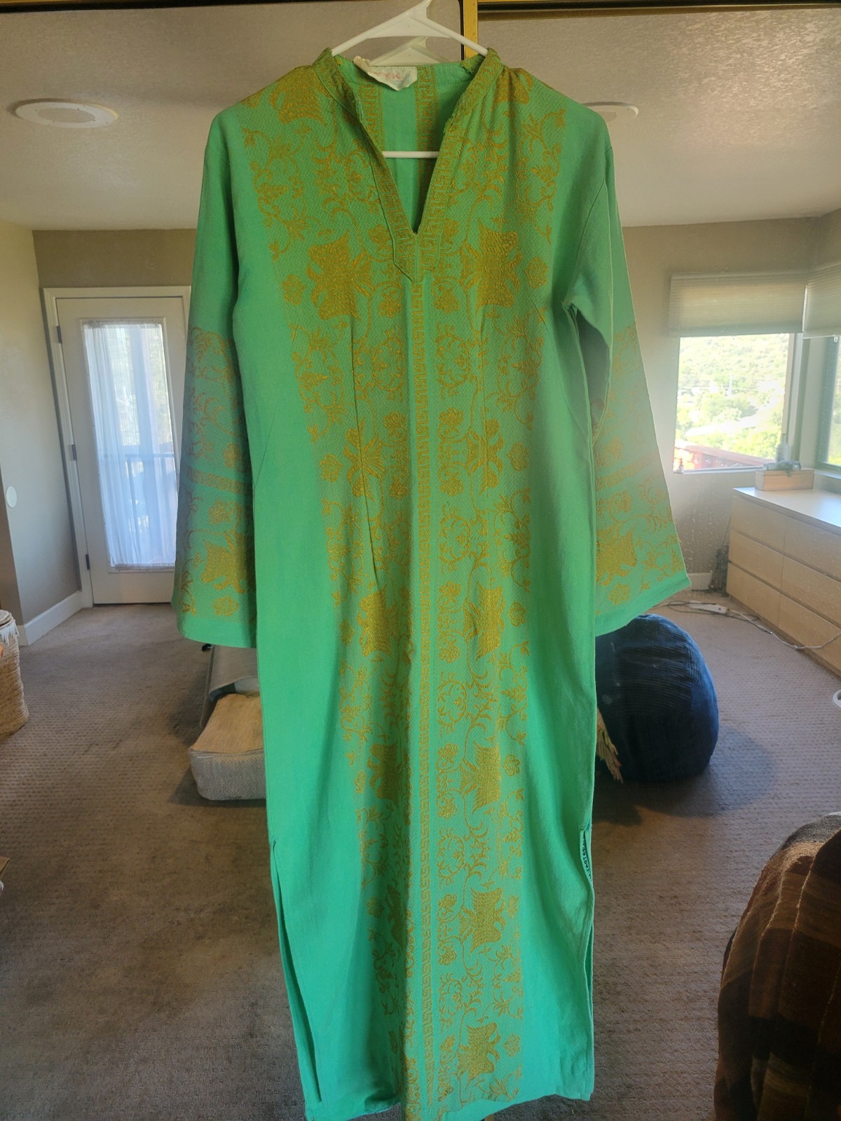 VINTAGE 1960S 1970S PISTACHIO GREEN  COTTON  KAFTAN  DRESS SZ S BOHEMIAN GEM
