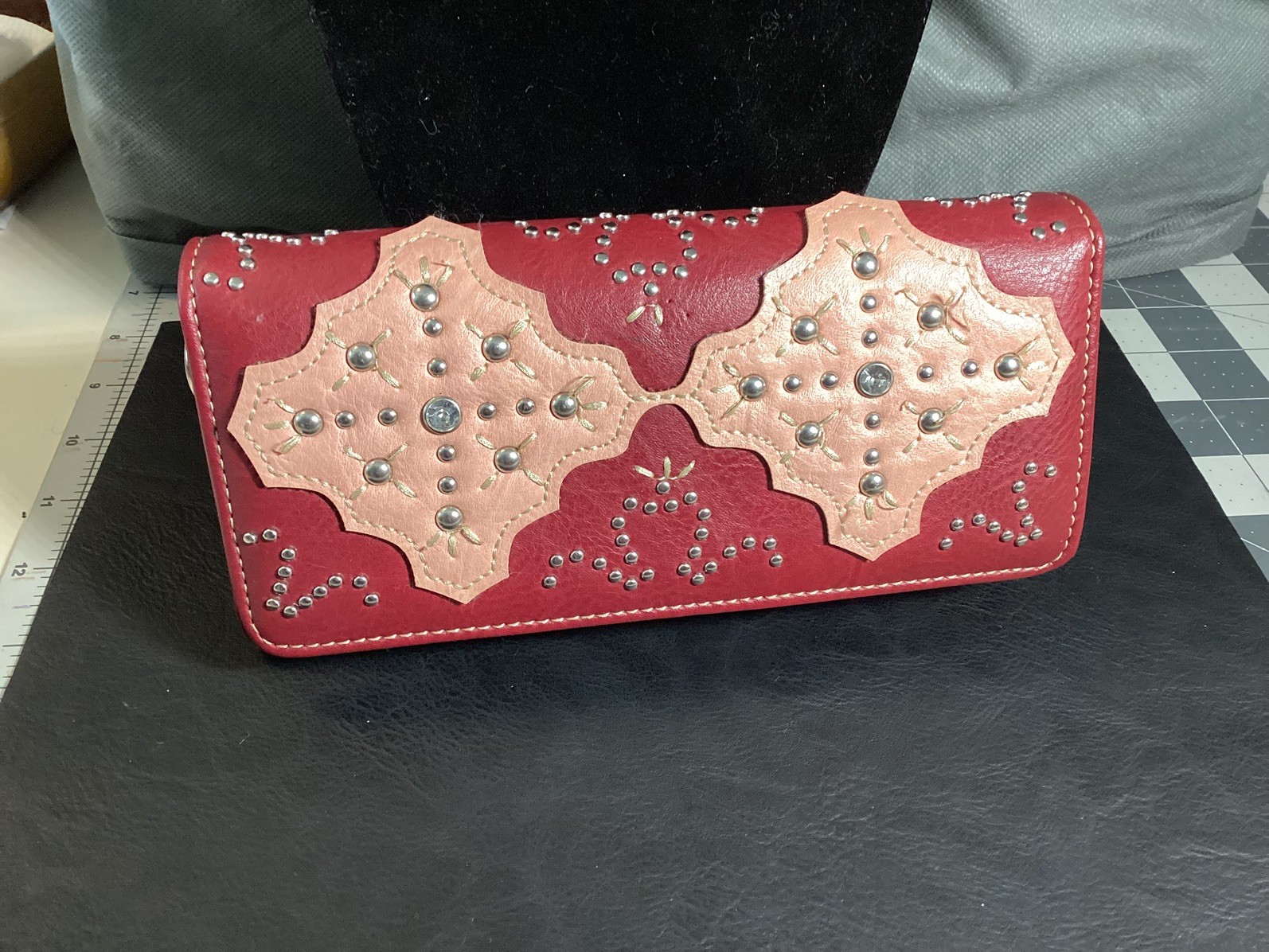 Vintage American Bling Ladies Leather Studded Western Style Wallet