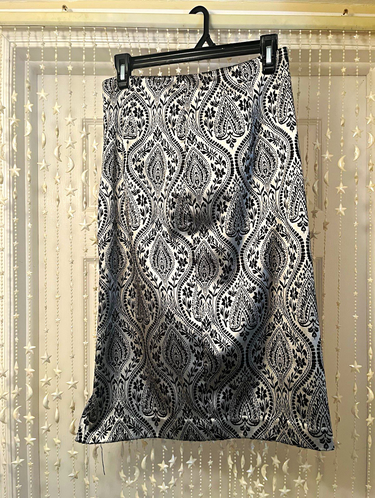 Worthington Women’s Pencil Skirt 8 Black White Paisley Knee Lined Slit
