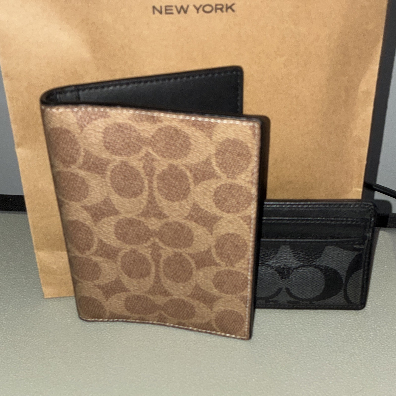 Coach Men\'s Wallet Set