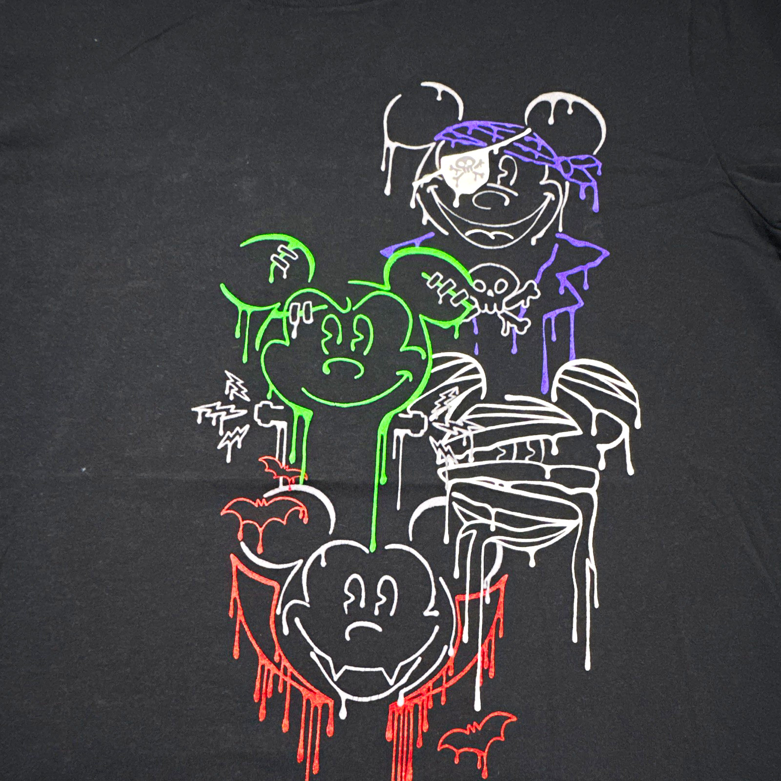 Disney Mickey Mouse Halloween Graphic Tee Crewneck Short Sleeve L