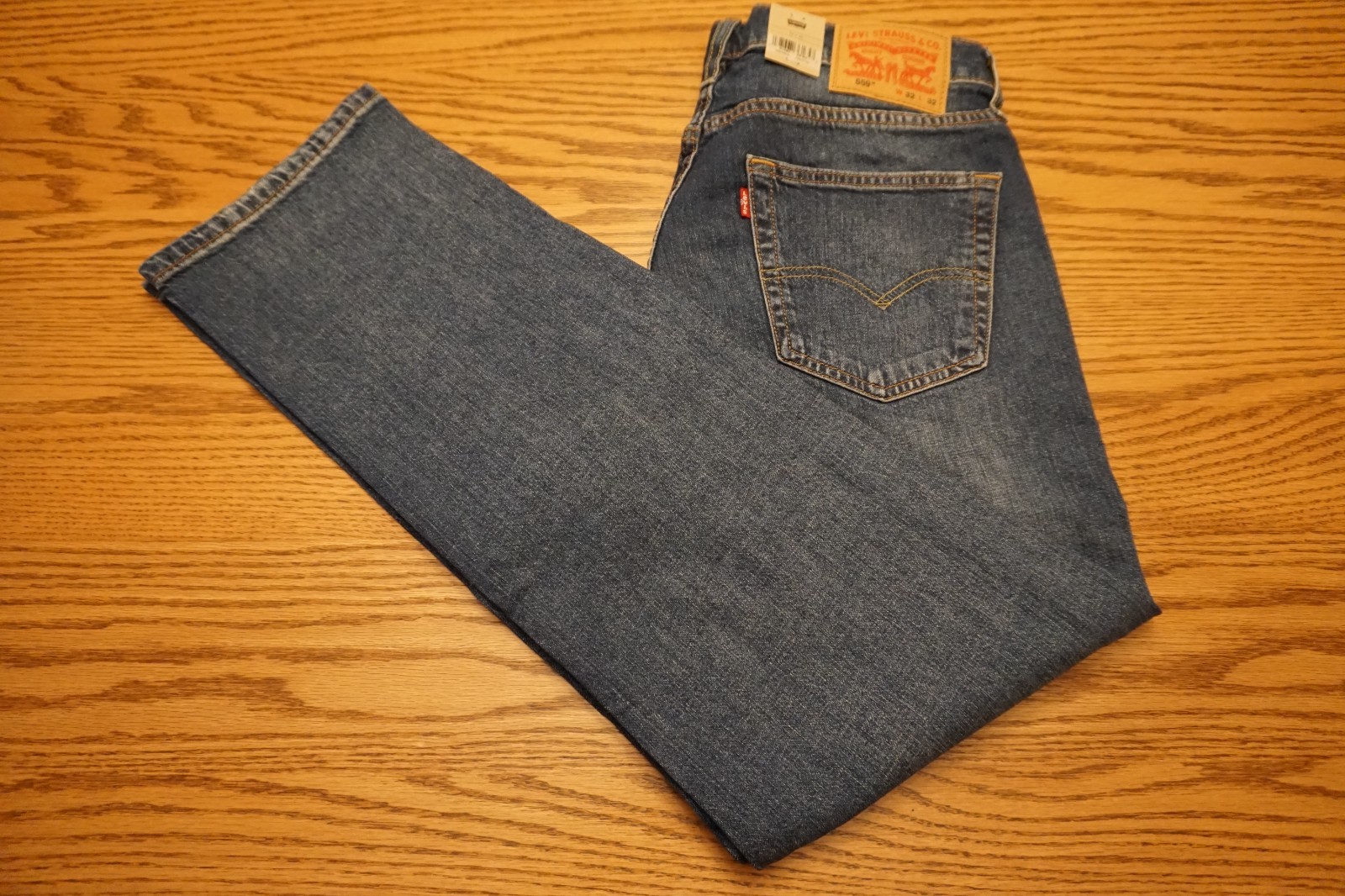 NWT MENS LEVI JEANS 559 Multiple Sizes Relaxed Straight At Waist Levi\'s Ease $69