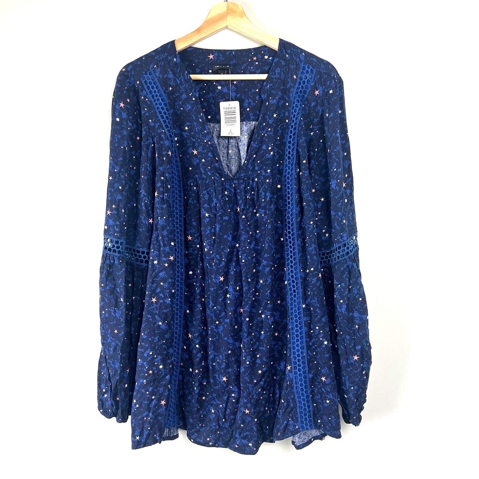 Torrid Navy Celestial Star Print Crochet Lace Trim V-Neck Blouse 2X NEW Galaxy