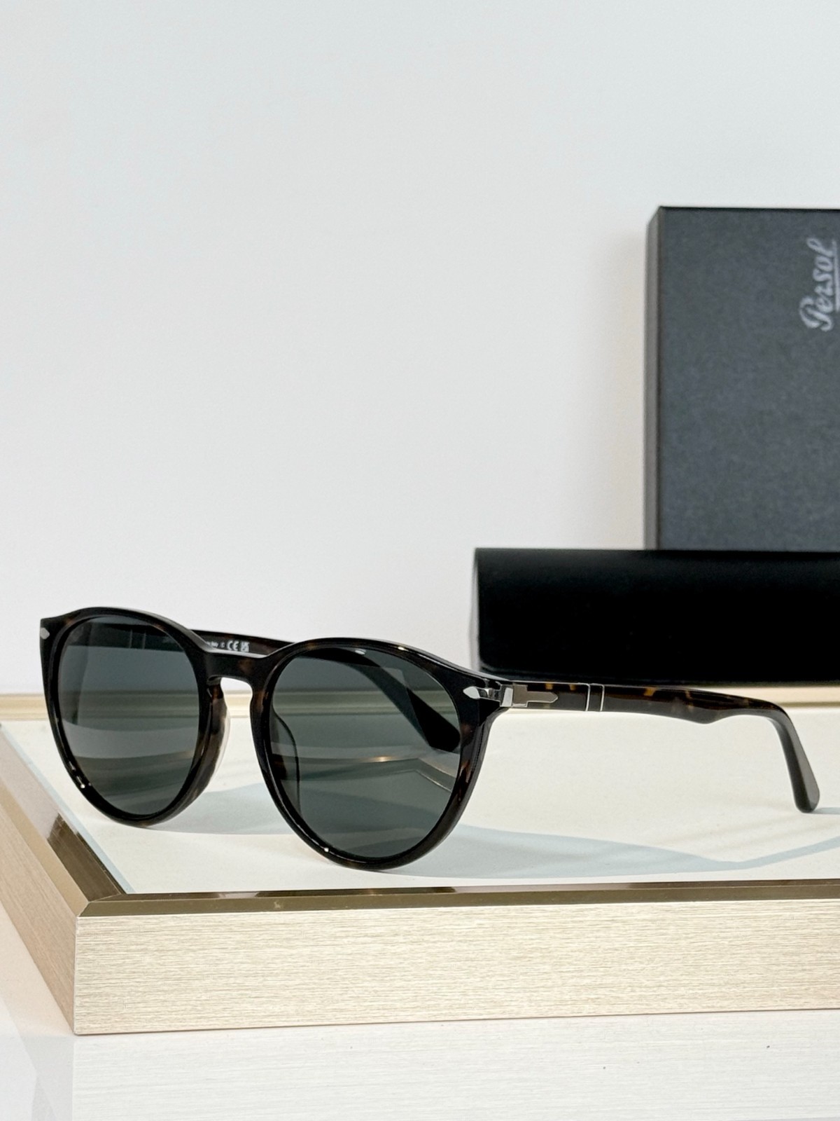 Persol 3152-S Sunglasses 52□20-145 Tortoise Round Frame