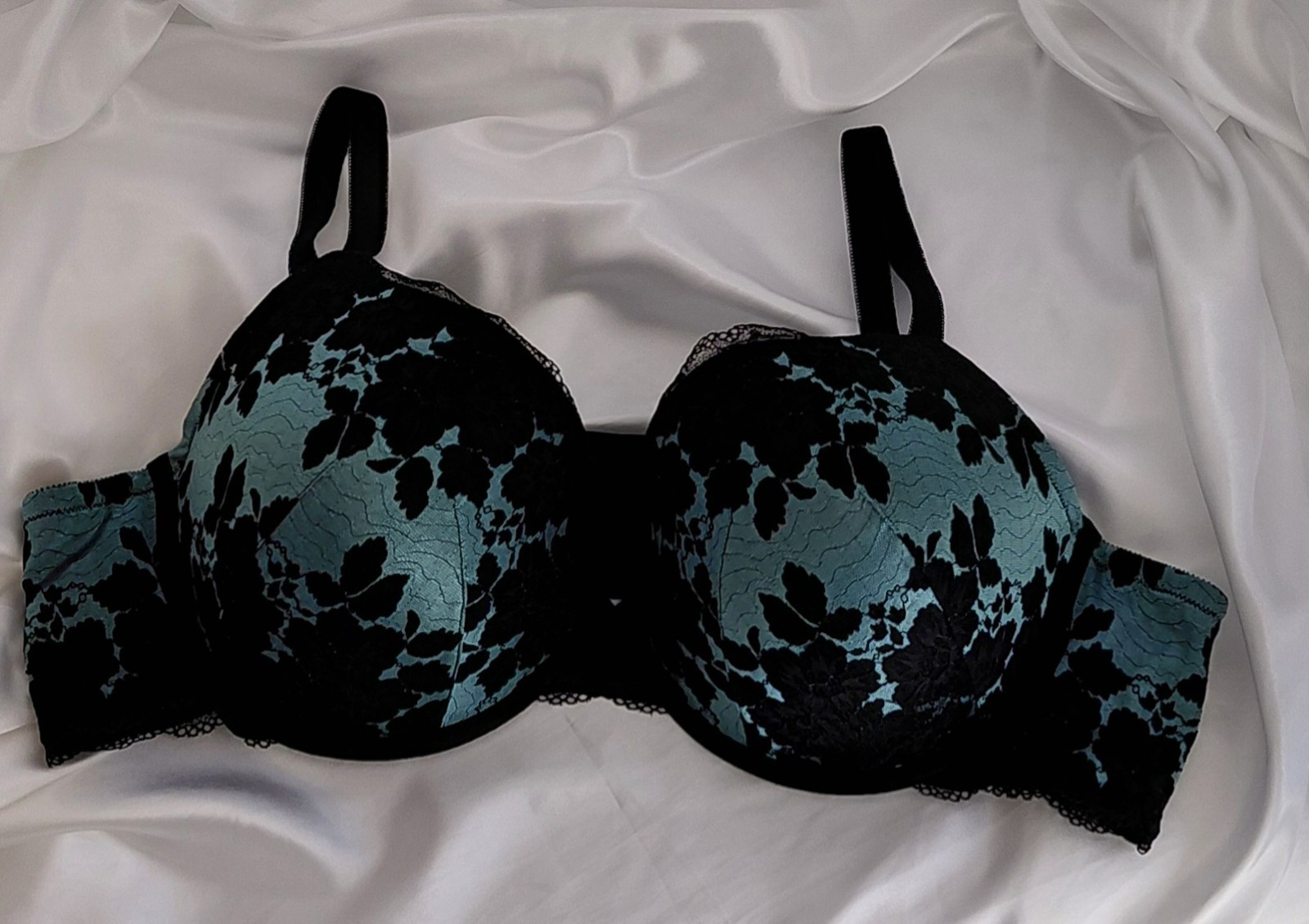 NWT Torrid Curve Push Up Plunge Bra 50C Teal w Blk Lace Underwire