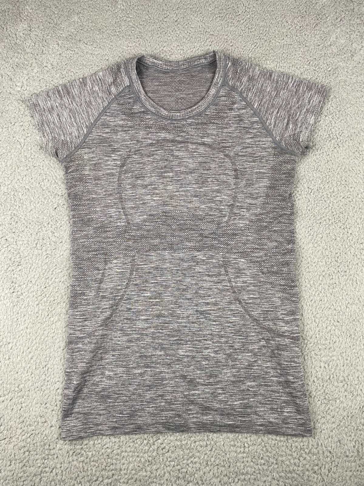 Lululemon Swiftly Tech 2.0 T Shirt Womens 8 Heather Gray Short Sleeve Training