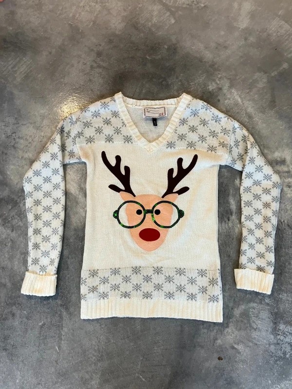 With Love Derek Womens M Cream Reindeer Christmas Sweater Snowflake Sequin
