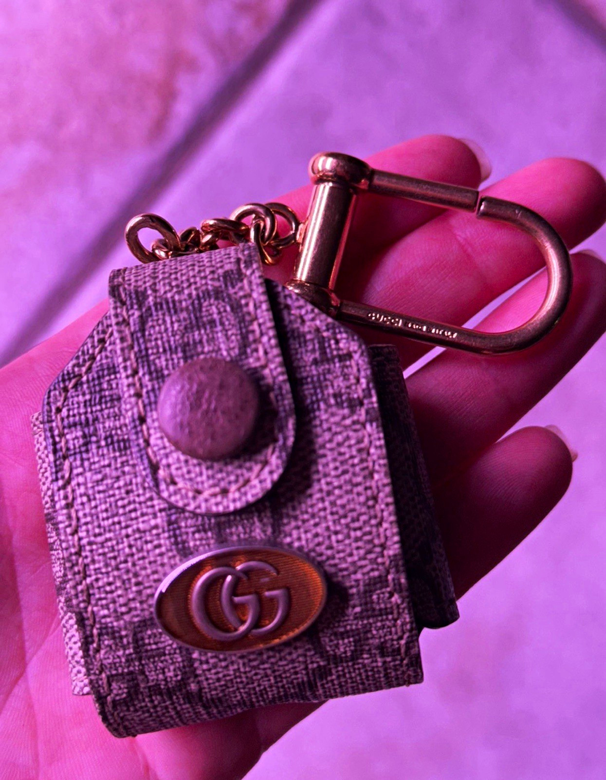 Authentic Gucci Monogram Canvas & Beige Gold Earbud Holder Key Clip