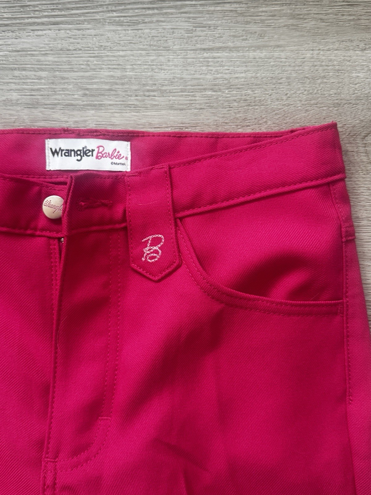 NWOT Vintage looking Hot Pink WRANGLER xBARBIE knit pants size 26x32