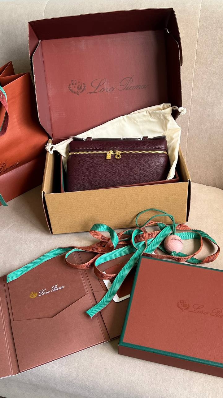 Loro Piana Burgundy Ostrich Leather Crossbody Bag Made in Italy