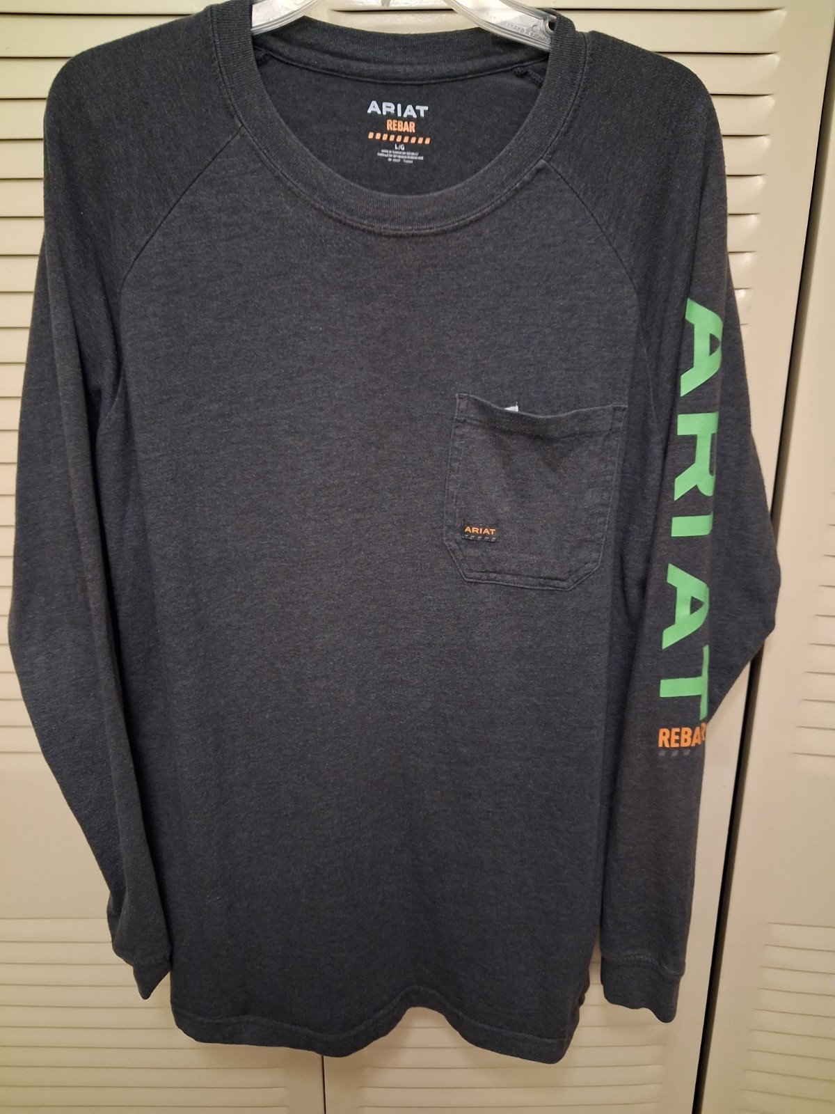 Ariat Rebar Shirt Men’s Size Large Gray Ariat Down The Sleeve Front Pocket 
