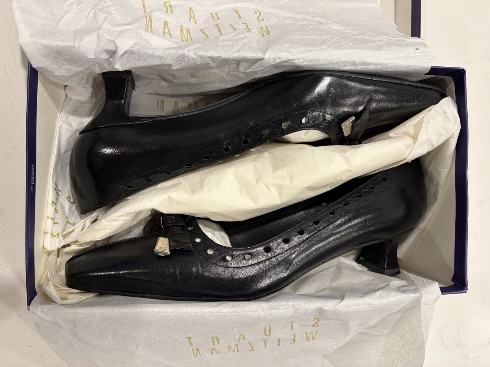 Vintage Stuart Weitzman Kitten Heel Pumps 10M