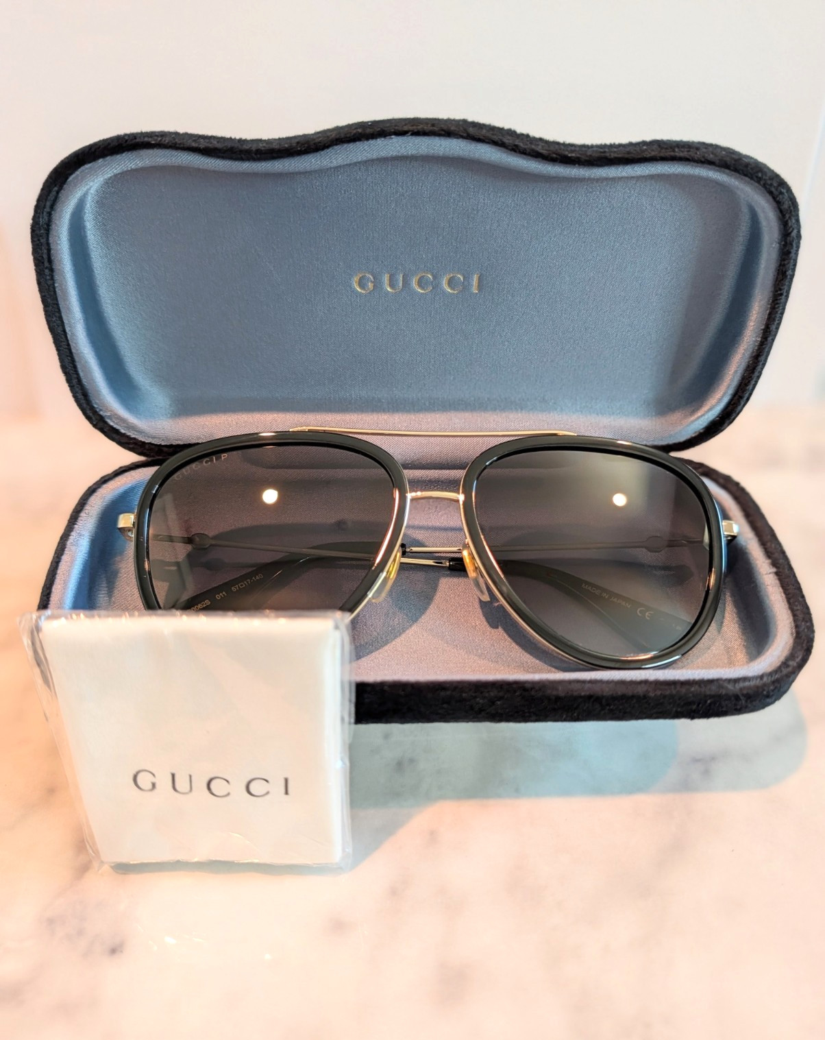 Gucci GG0062S 011 Polarized Aviator Sunglasses Gold Black Grey Gradient + Case