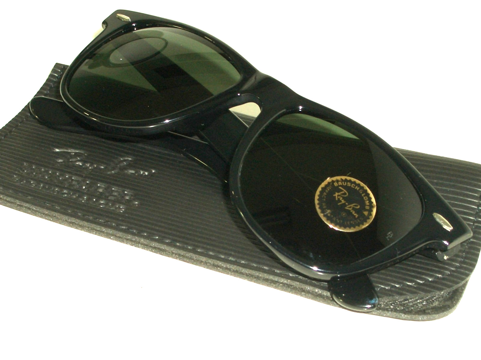 VINTAGE B&L RAY-BAN L1724 G15 UV CRYSTAL BLACK EBONY WAYFARER II SUNGLASSES NEW