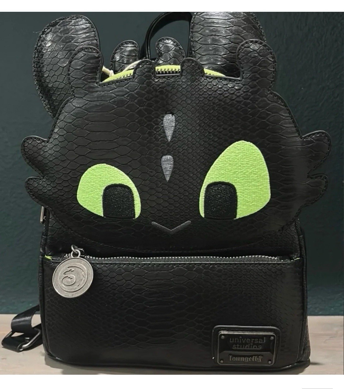 NWT Loungefly Universal Epic Universe Toothless Mini Backpack With headband GITD