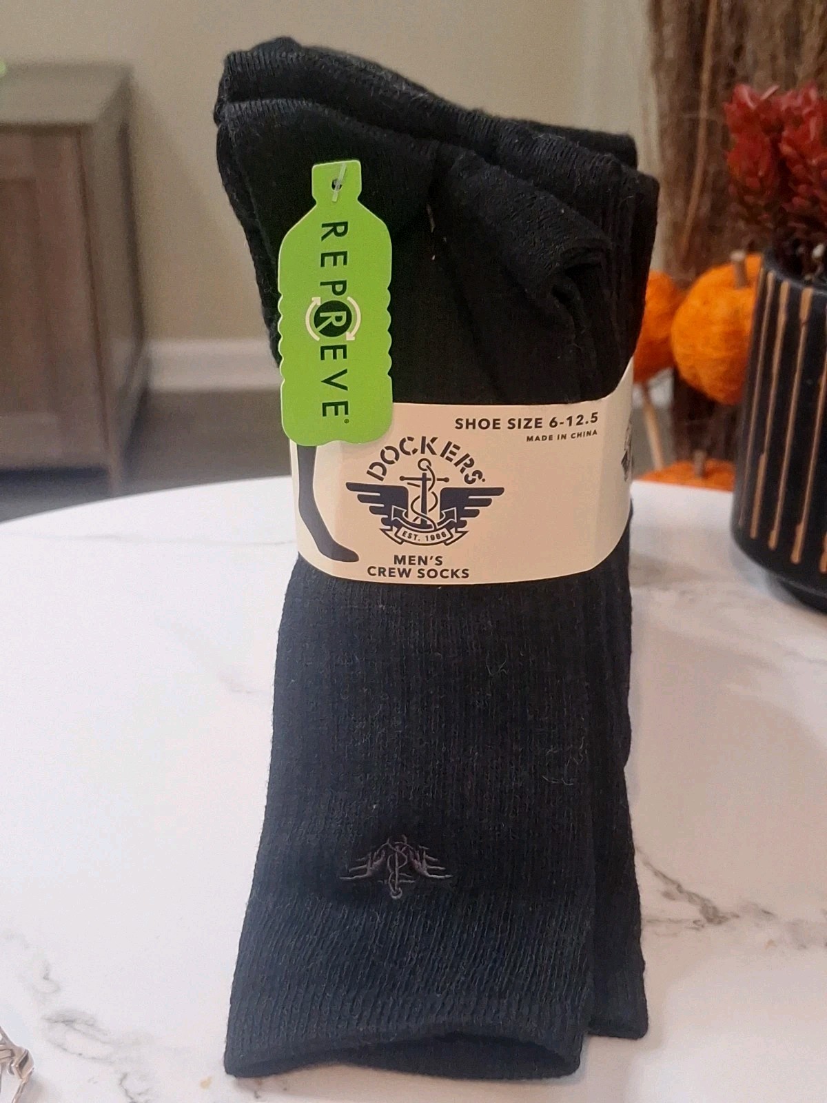 Dockers Mens 6-Pack Athetic Cushioned Crew Socks Size: 6-12.5 Black
