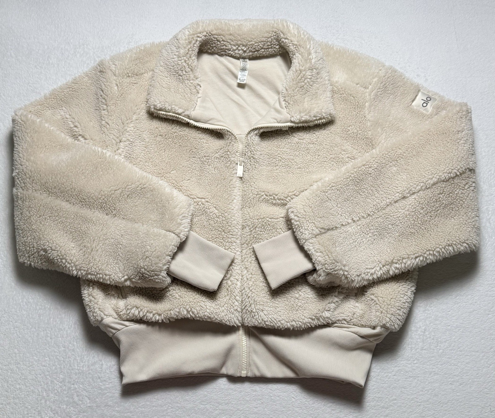 Alo Yoga Foxy Sherpa Jacket Women’s Medium Cream/Ivory Full Zip Coat *No Hood*