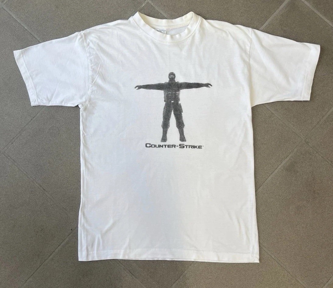 2000s European Counter Strike 1.6 Bootleg Game T Shirt Size M