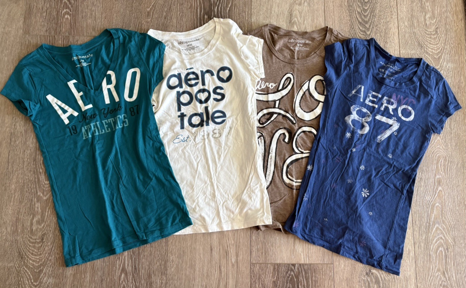 VTG Y2K AERO Aeropostale Cotton Tee Shirt M Medium LOT of 4
