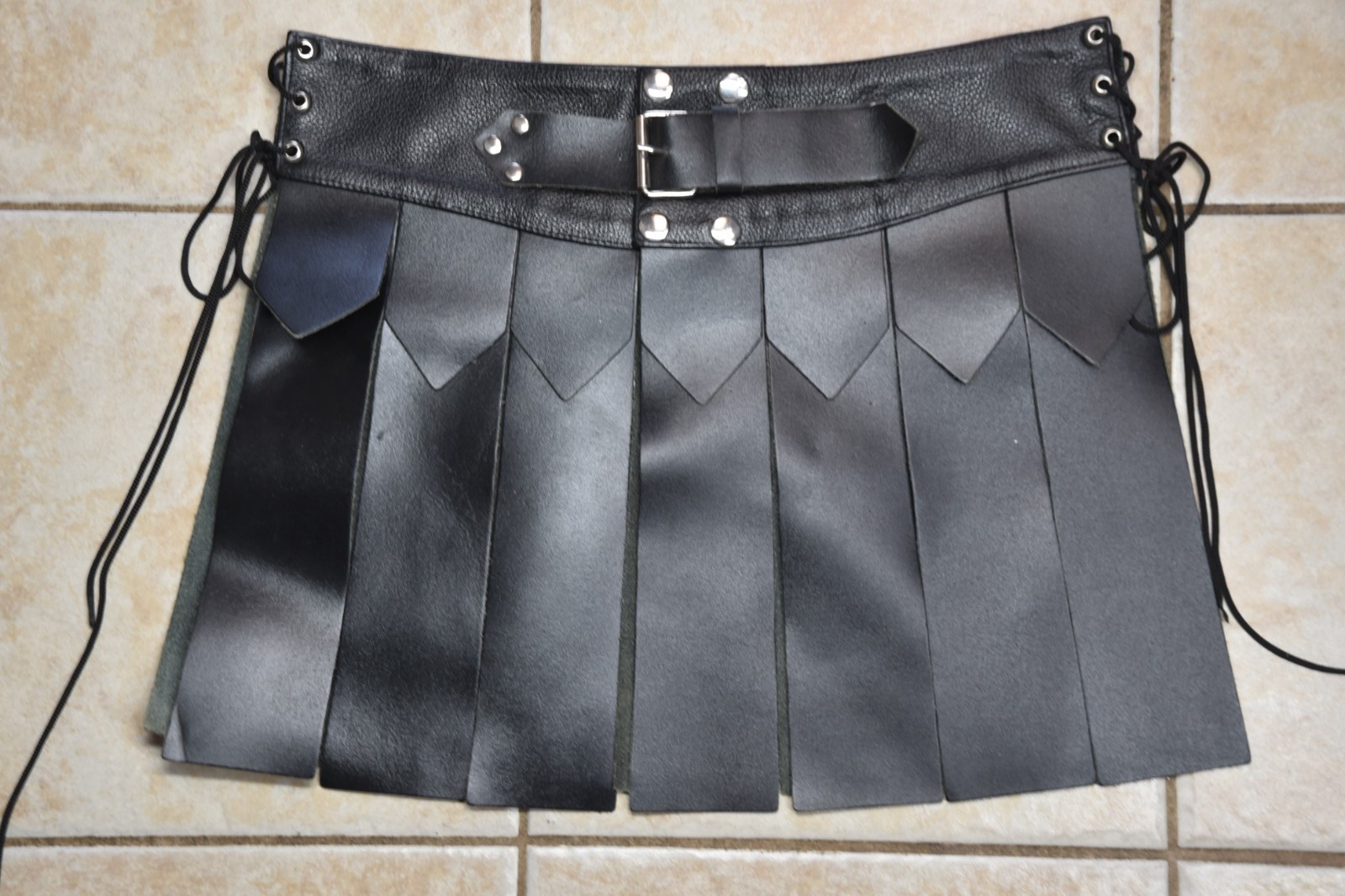 Vintage Leather Maniacs Kilt Gladiator Skirt Gay Interest Club Fetish Wear 30\