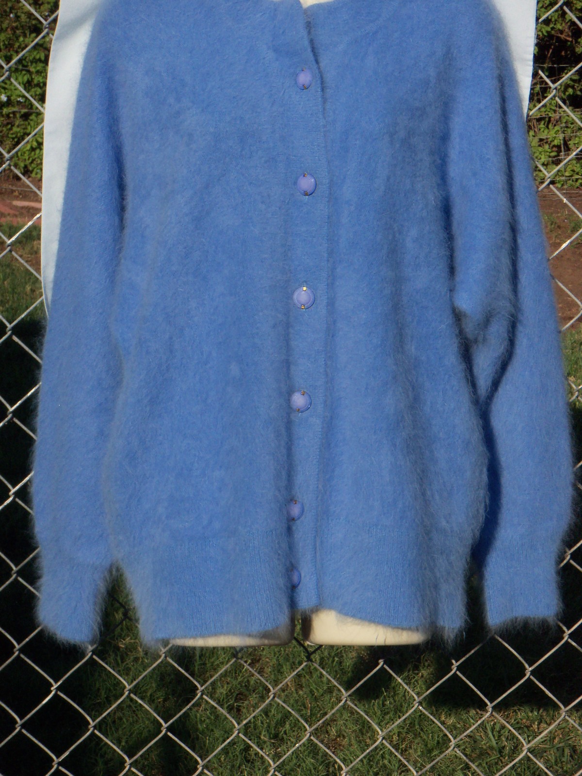 TIME 2 BUY FALL FLUFFY FURRY 80-100% DARK LIGHT BLUE PURE ANGORA CARDI SWEATER