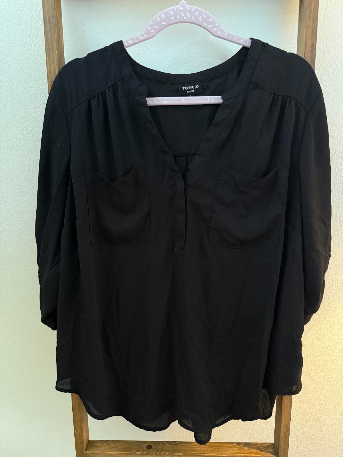 TORRID Size 2 (16-18) Harper Black Blouse 3/4 Sleeve, V-neck Work Shirt