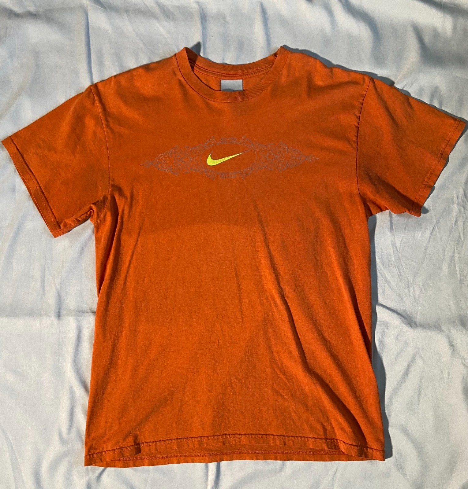 *USED* Vintage Orange Nike Tee Size L (Stains)