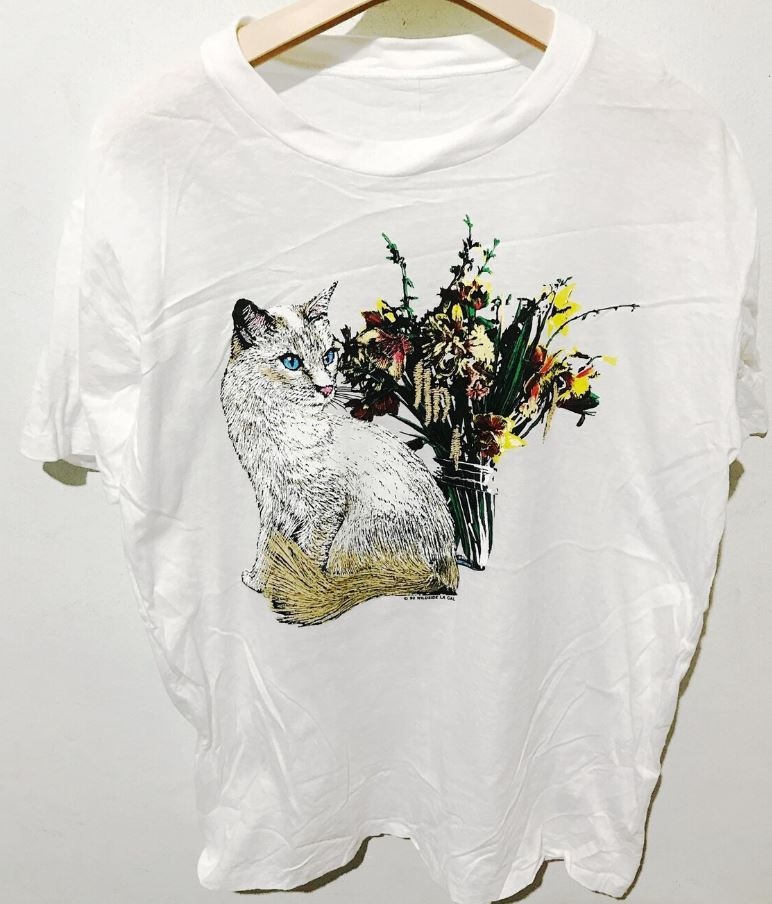 Cat And Flower Funny Cat Lover 100% Cotton Adult T-Shirt All Size CS1066