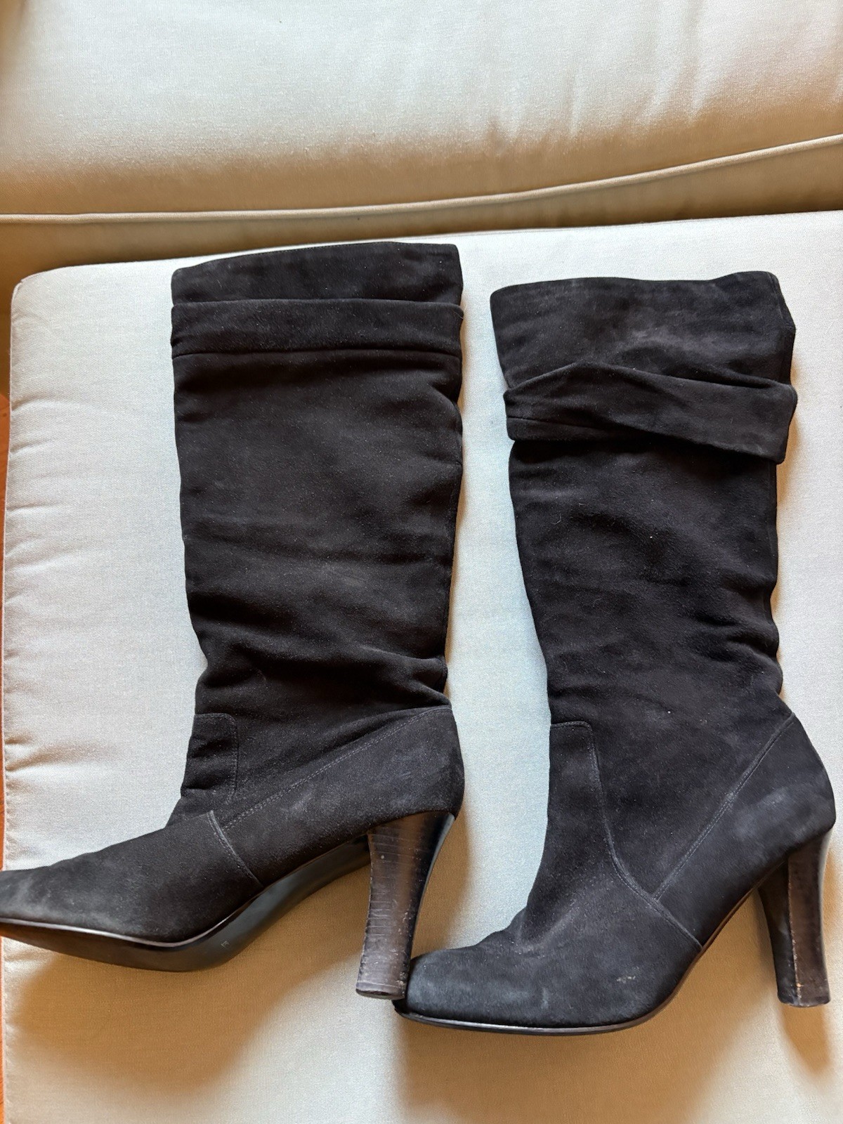 women’s Leather boots nine west Size 10 With 3.5” heels