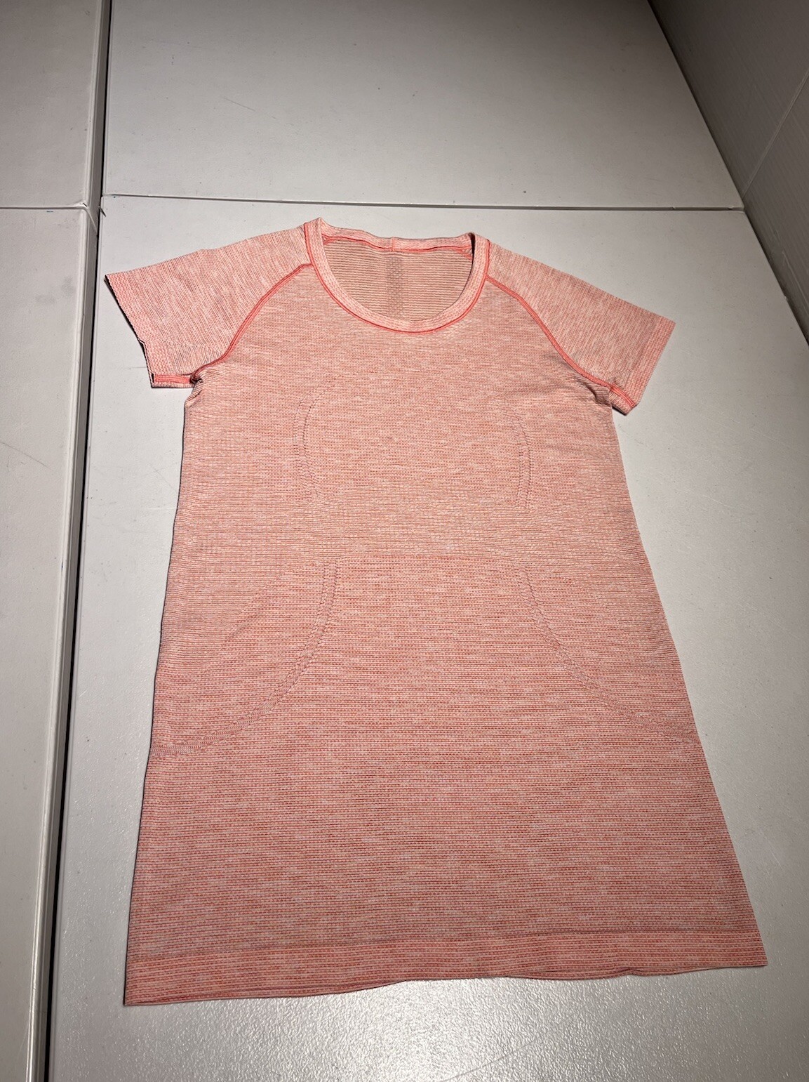 Lululemon Top Women\'s 8 Jeweled Magenta Peach Fuzz Swiftly Vent Shirt Gym Yoga