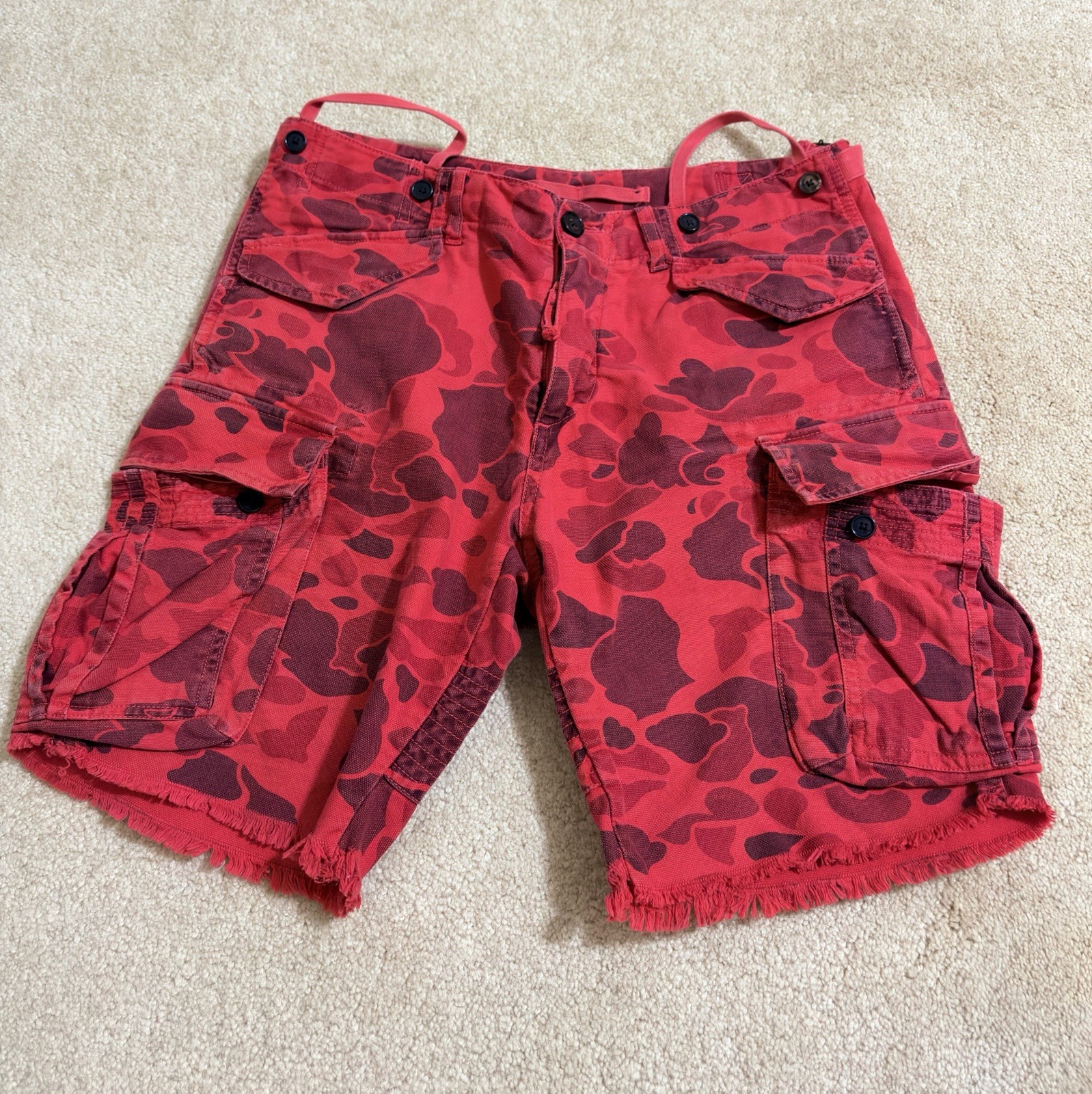 GANT by Michael Bastian Chopt Shorts Men 30 Red Camo Cargo Pockets