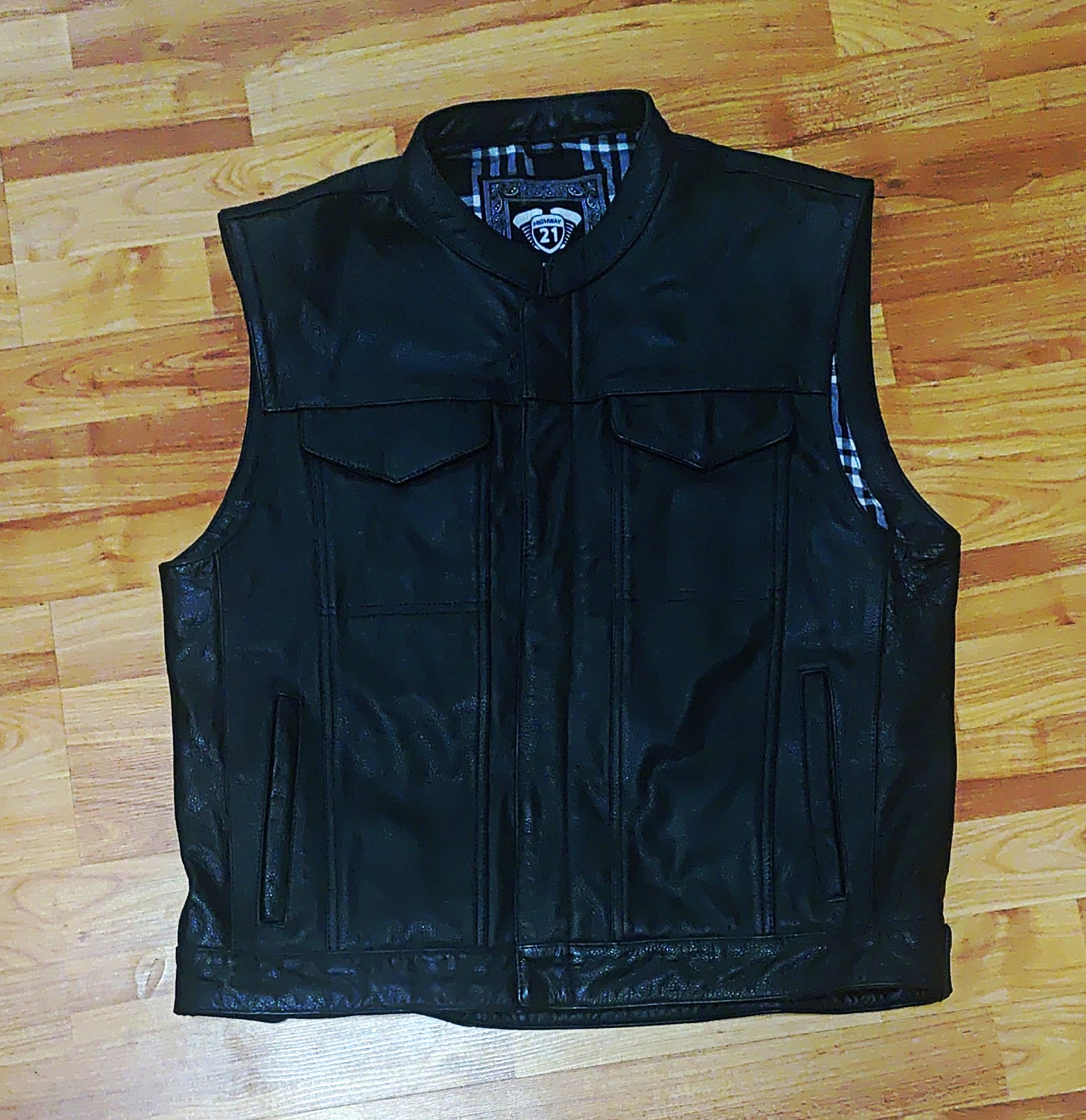 Highway 21 Mens L Black Leather Motorcycle Vest Plaid Lined Zip Snap Pockets
