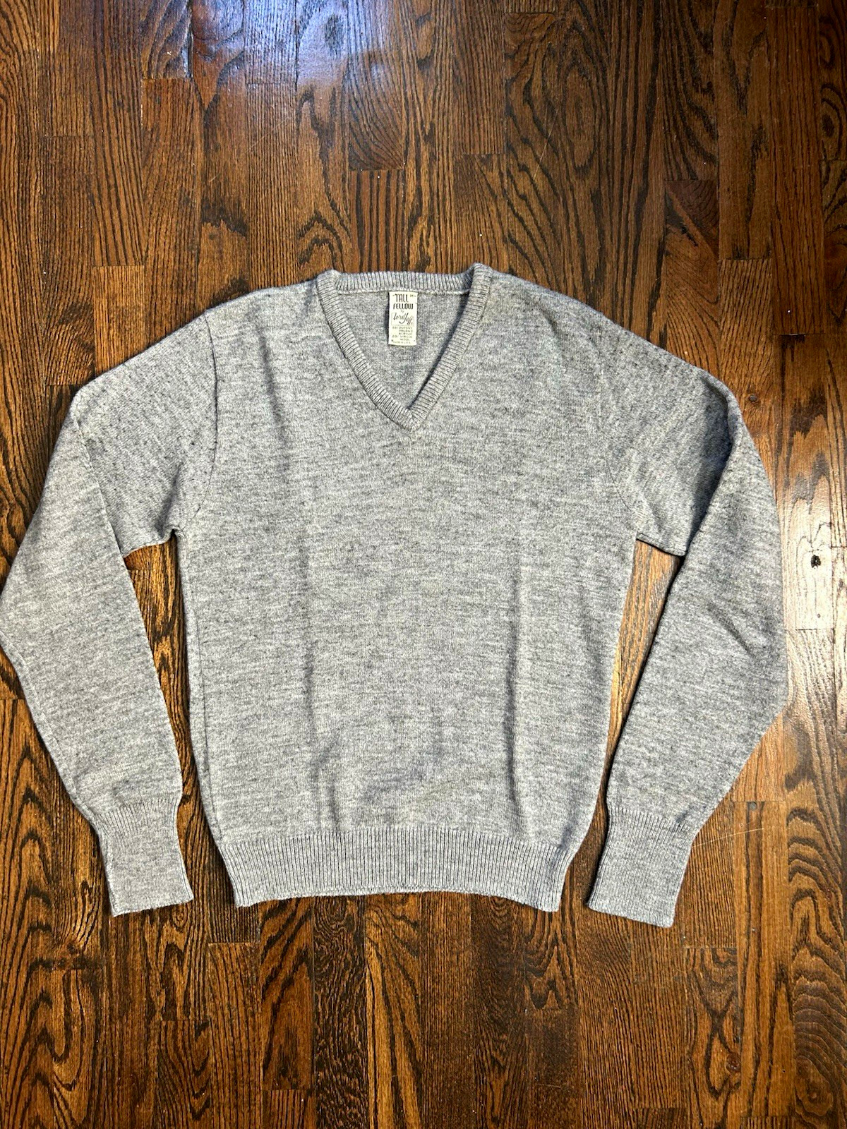 Vintage 70s Tall Fellow by Lord Jeff Gray V-Neck Sweater Men\'s M