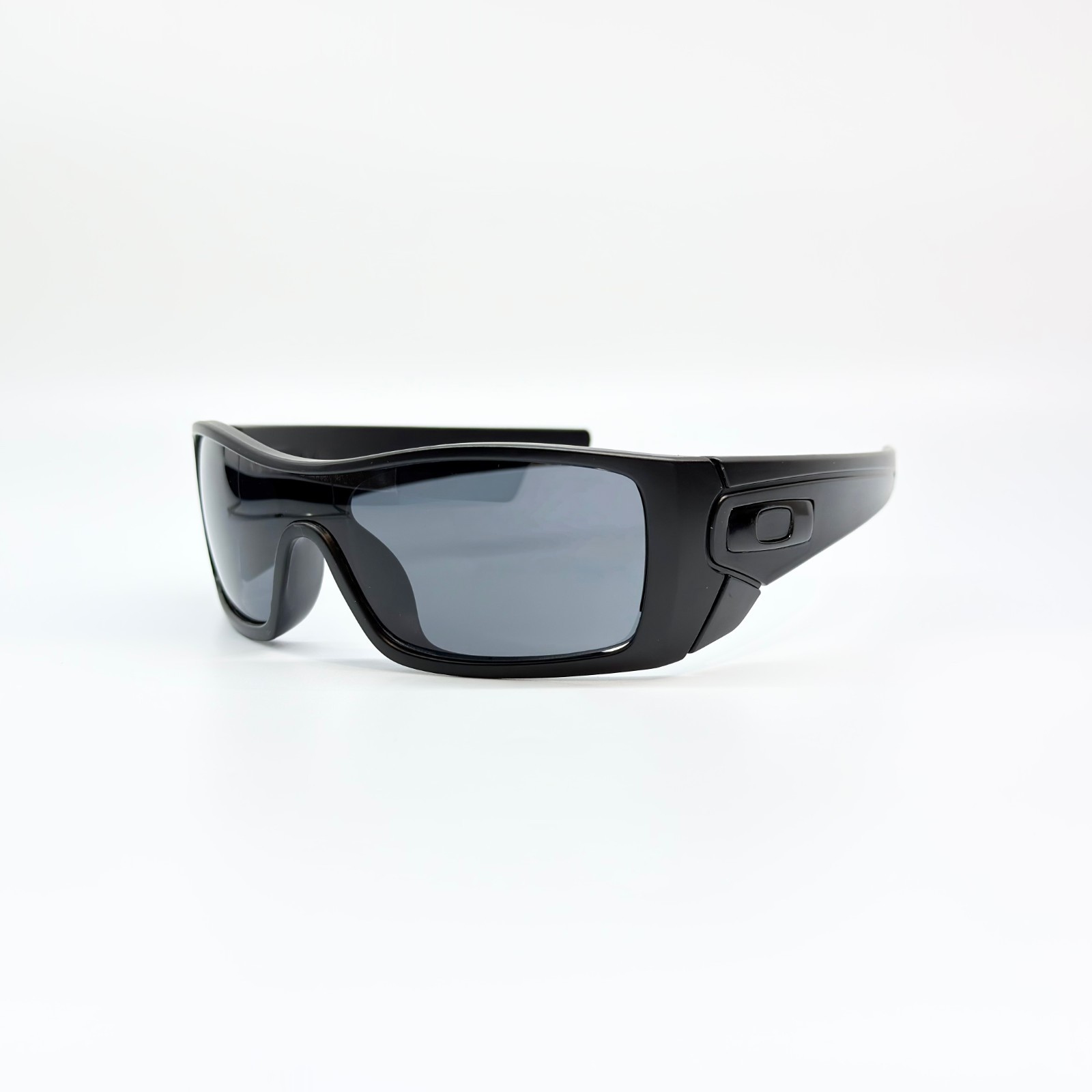 Oakley Batwolf OO9101 Black Frame Grey Lens Shield Sunglasses New With Case