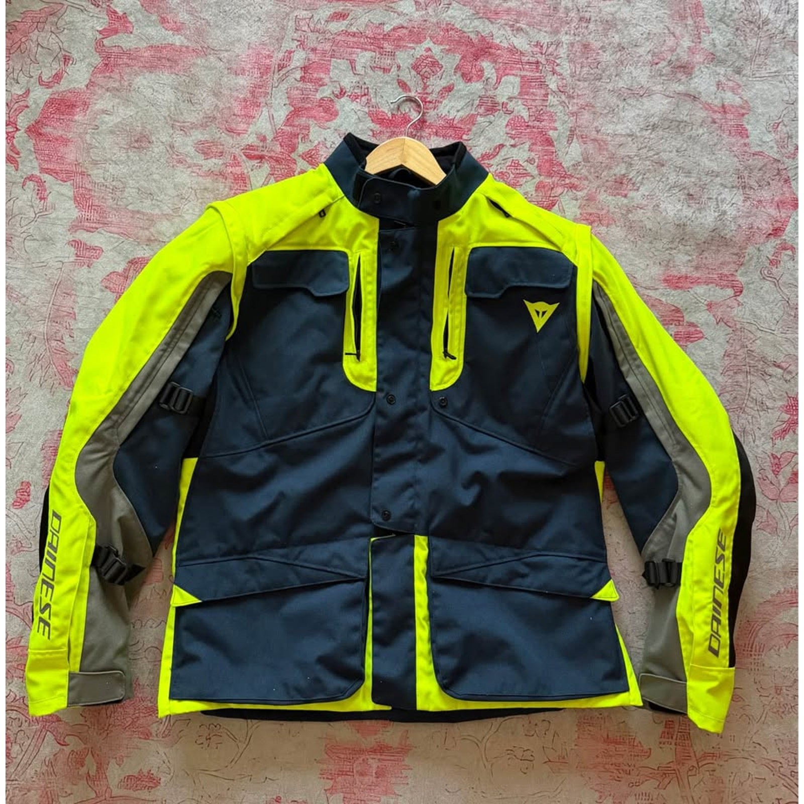 Dainese Alligator Tex Motorcycle Jacket Men’s 54 (Large)