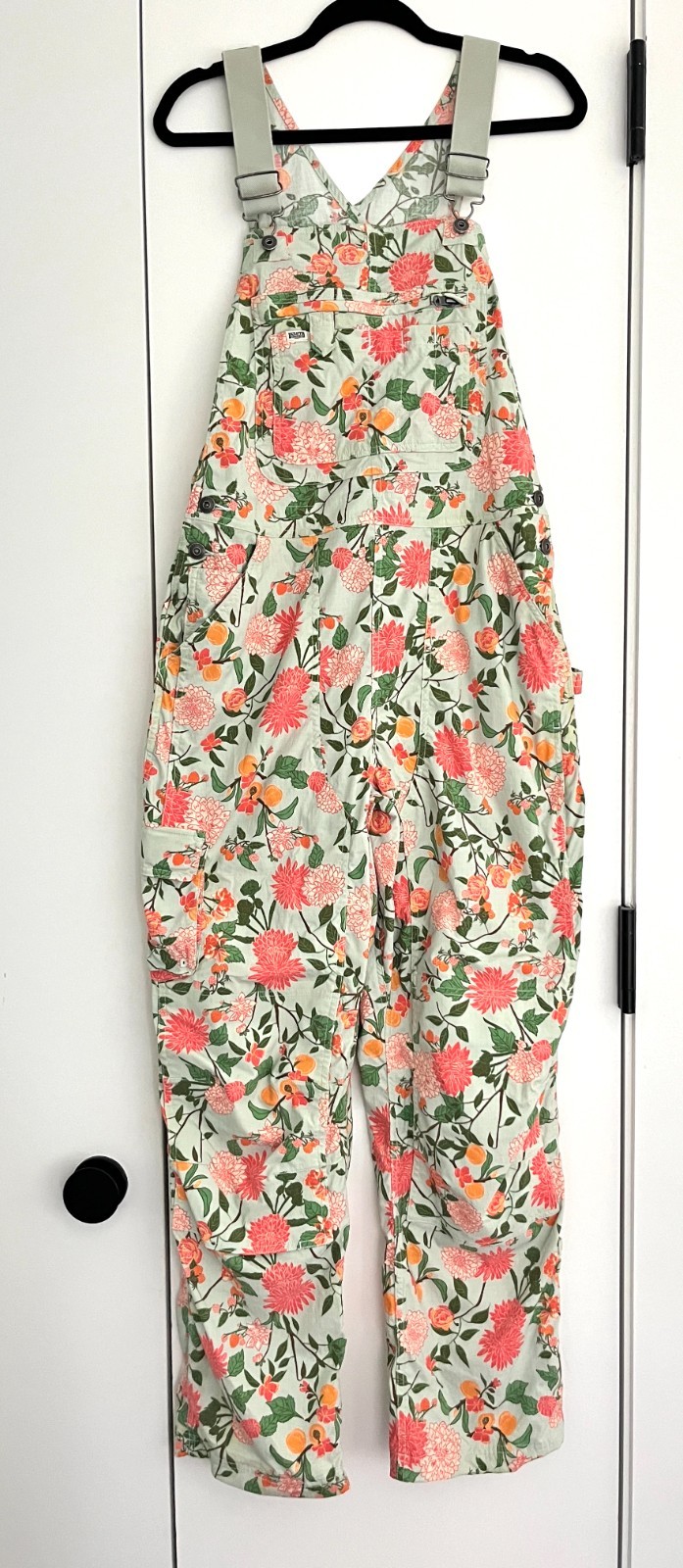 Duluth Trading gardening overalls dahlia print, womens medium, 31\