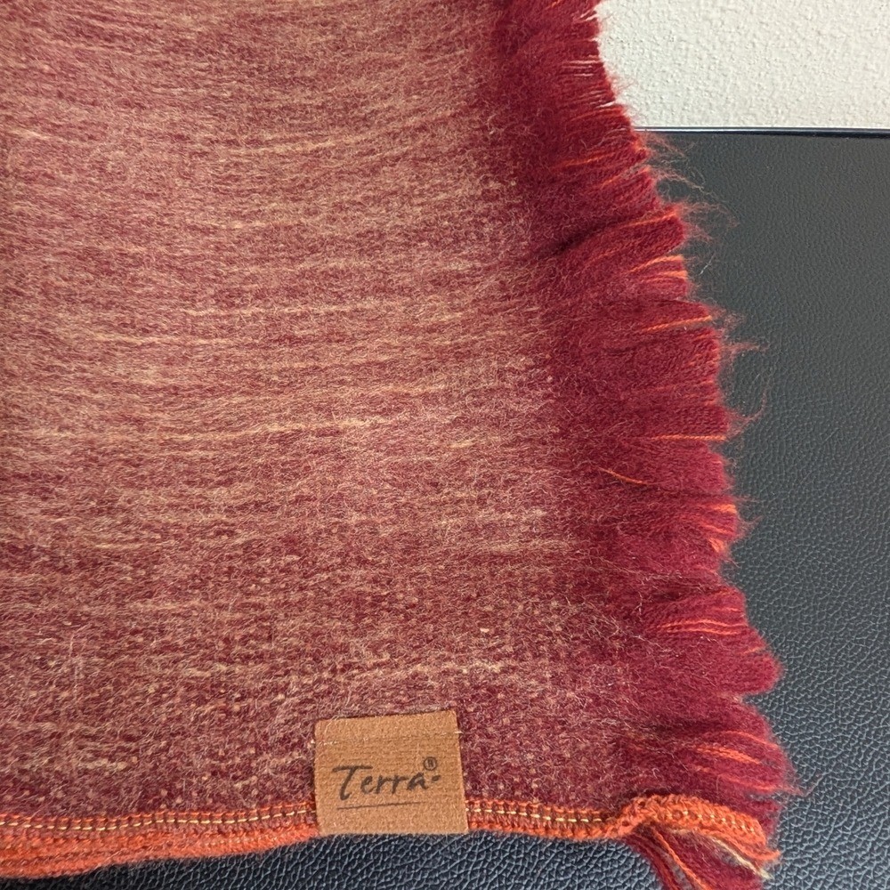 Terra Handmade Ecuador Alpaca Feel Scarf Fringe  Ombre Burgundy Orange 76\