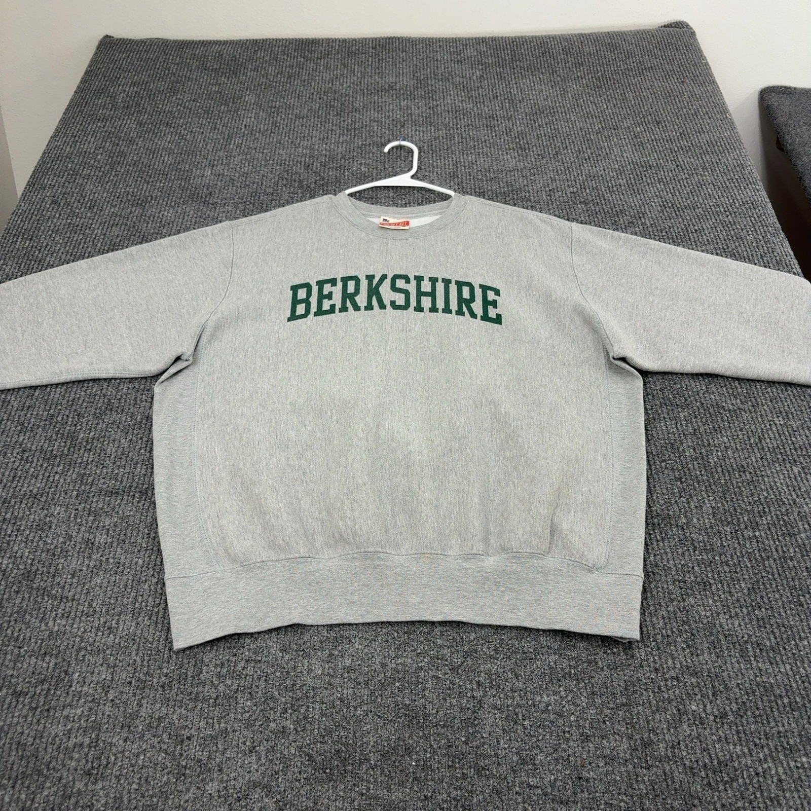 Vintage Berkshire MV Sport Sweatshirt Men L Gray Cotton Poly Crewneck Collegiate
