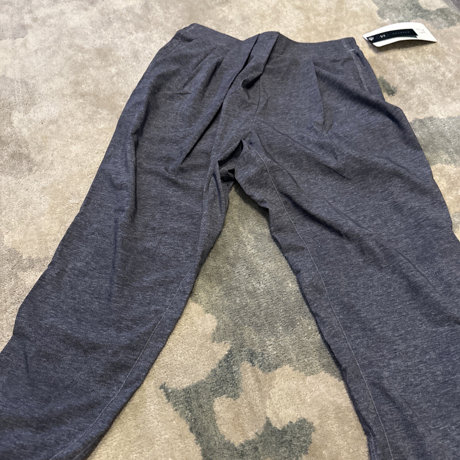 Lululemon &go Keepsake Pant Gray Relaxed Lightweight Pleated Tapered Leg 6