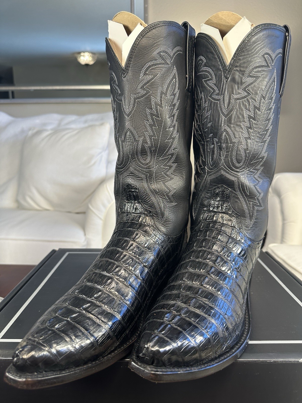 Lucchese 1883 Men\'s Exotic All Black Hornback Caiman Tail Snip Toe Boots 10.5 EE