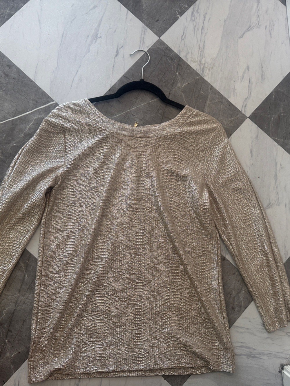 023;Ann Taylor Metallic Gold Long Sleeve Boatneck Top