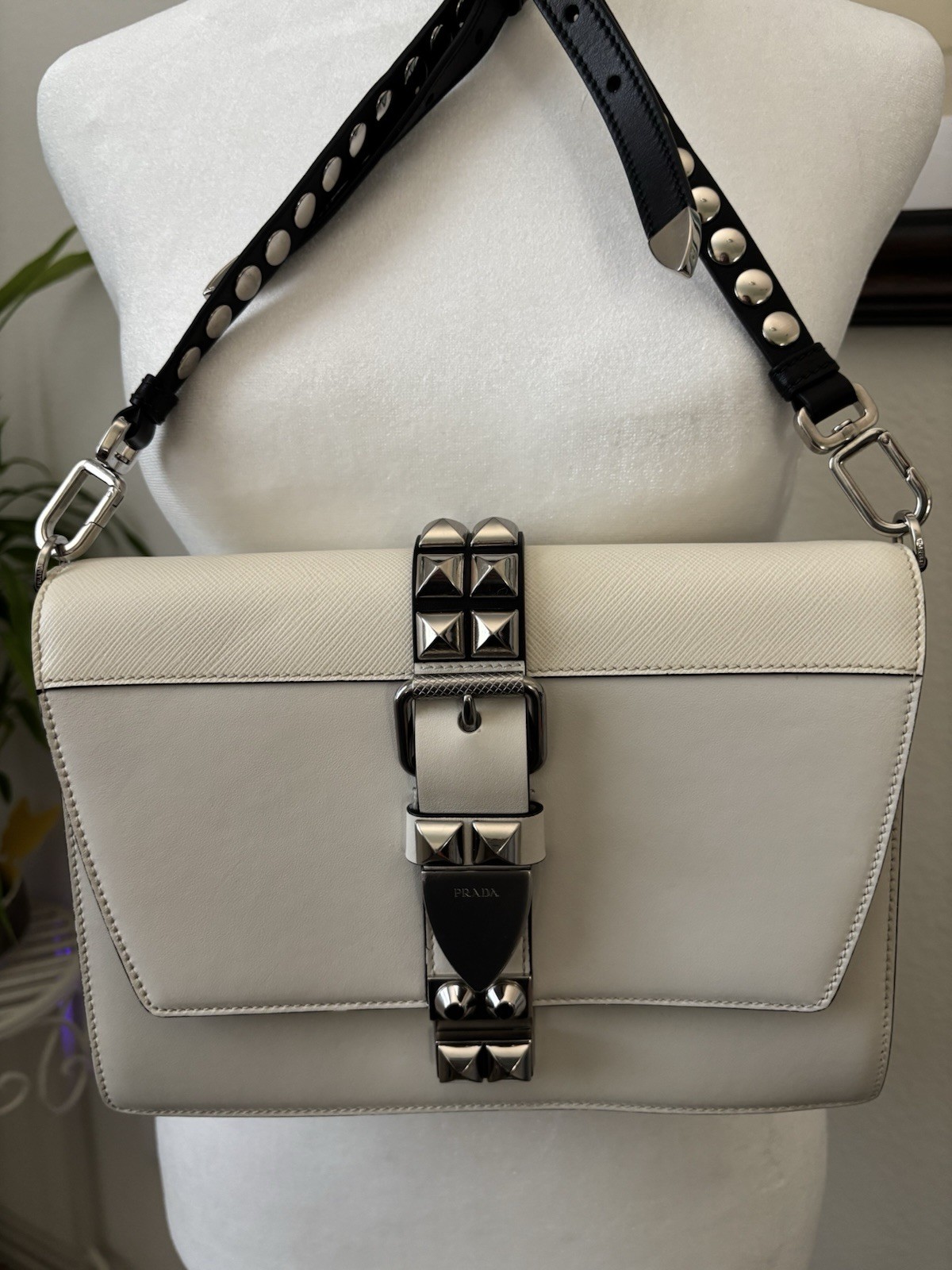 Authentic Elektra Prada In Excellent Condition