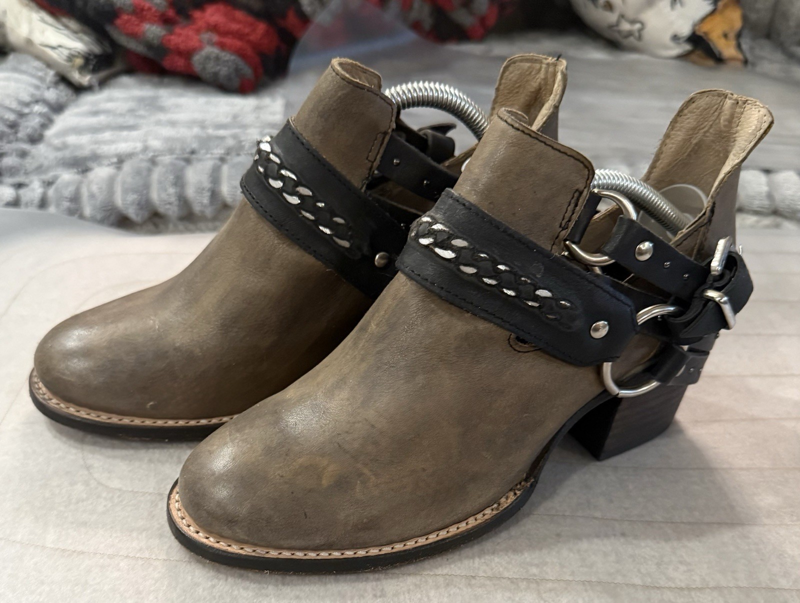 Brand New- Freebird By Steven Colton. RARE FIND. size 7.