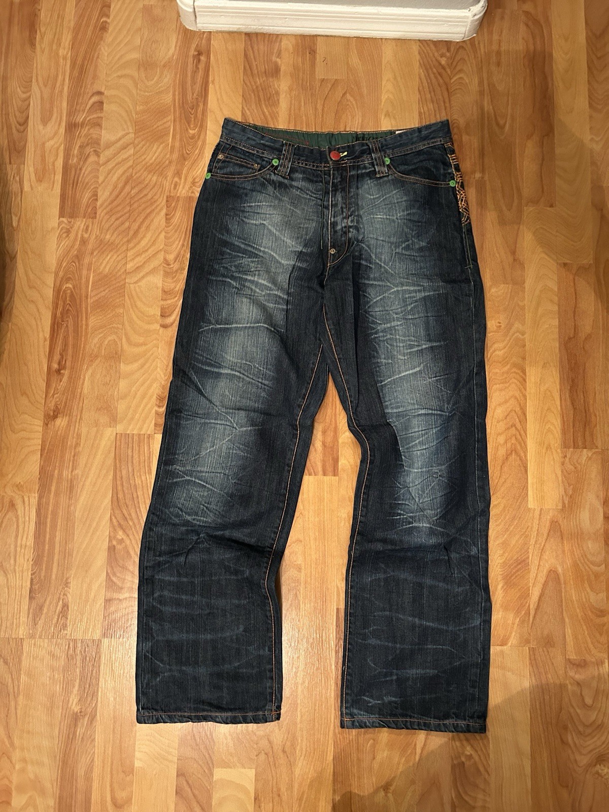 Vintage Massive revolution Jeans Blue Sick Fades 32x34 Baggy Fit Embroidery Back