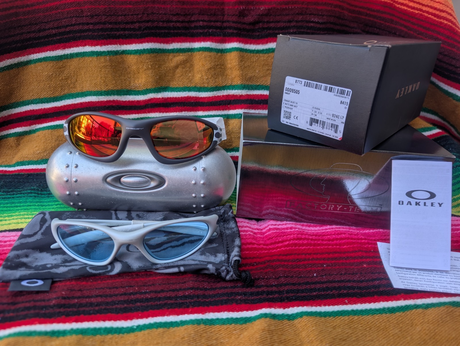 OAKLEY Straight Jacket 99 x Brain Dead Sunglasses with Ice Blue Miniutes