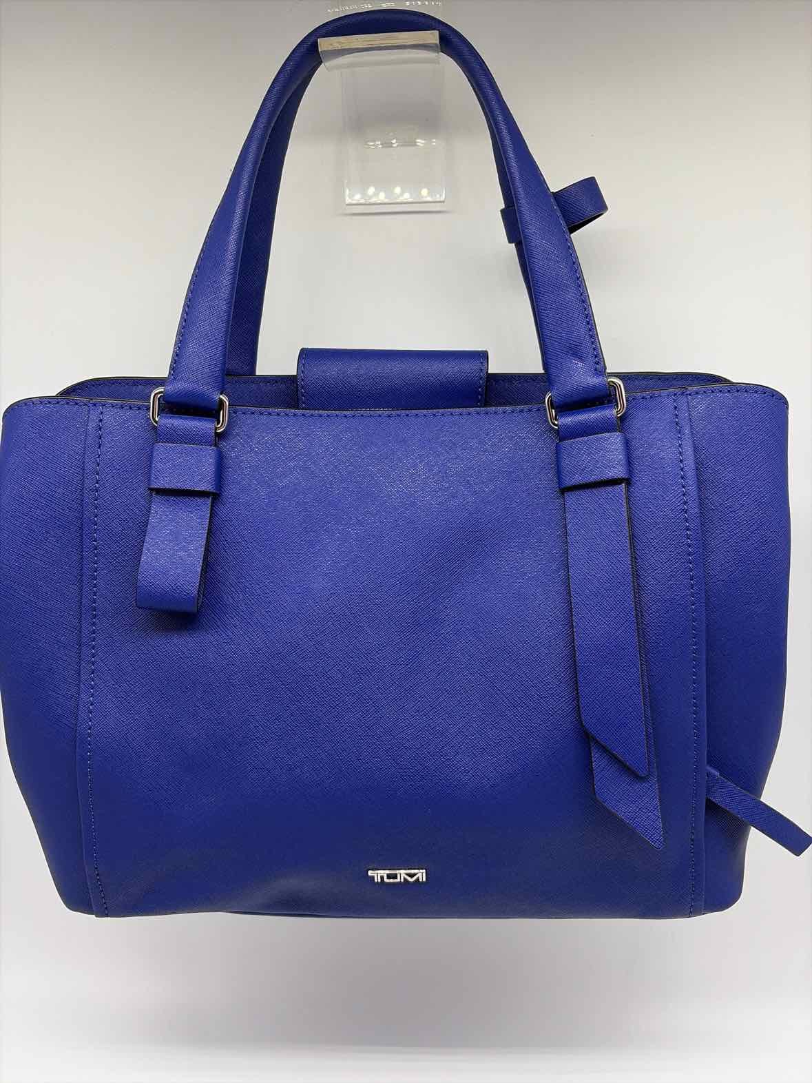 Pre-Owned Tumi Blue Handbag Handbag