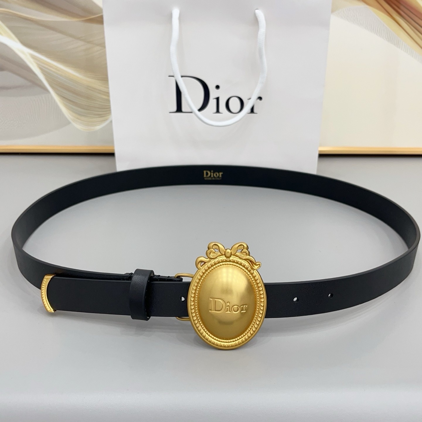 Dior Rococo Oval Logo Leather Belt 2.5CM Vintage Gold Buckle Elegant Luxury