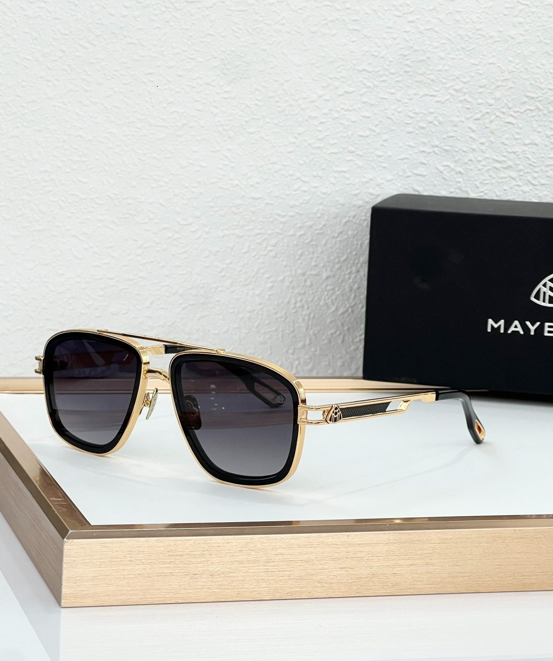Maybach Model: Z1989 Sunglasses, Size 53-20-145